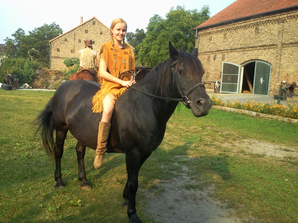 Vorbereitung fr eine Westernreitvorfhrung